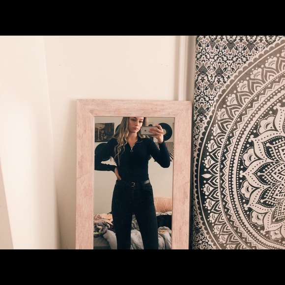 Sweater - Picture 2 of 3